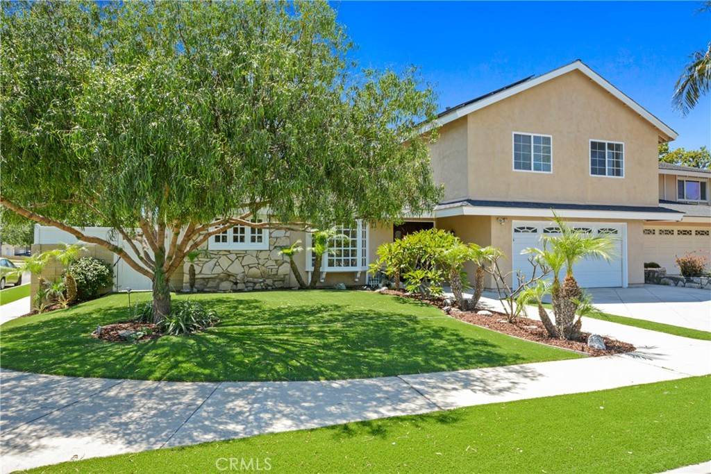16091 Gold CIR, Huntington Beach, CA 92647