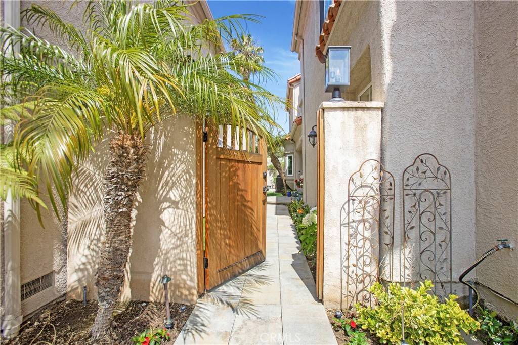 Dana Point, CA 92629,70 Saint Michael