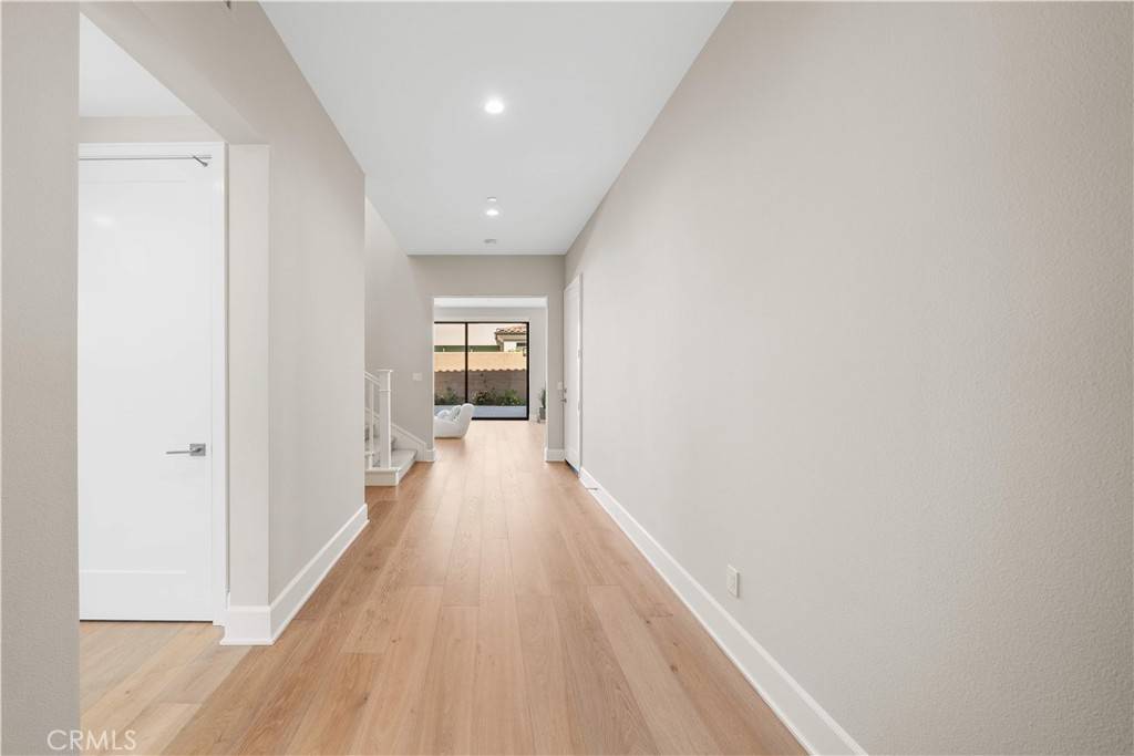 Irvine, CA 92602,103 Sky