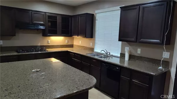 Corona, CA 92883,11318 Chinaberry ST