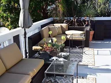 Laguna Beach, CA 92651,668 Anita ST