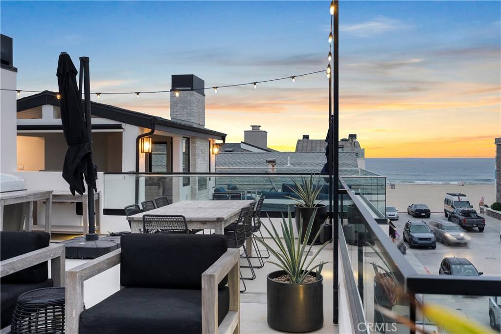 Newport Beach, CA 92663,112 30th ST