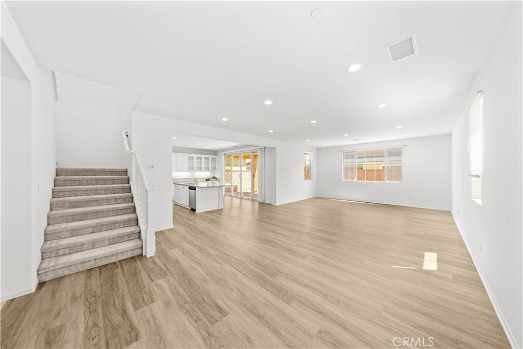 Ontario, CA 91761,3210 E Rutherford DR
