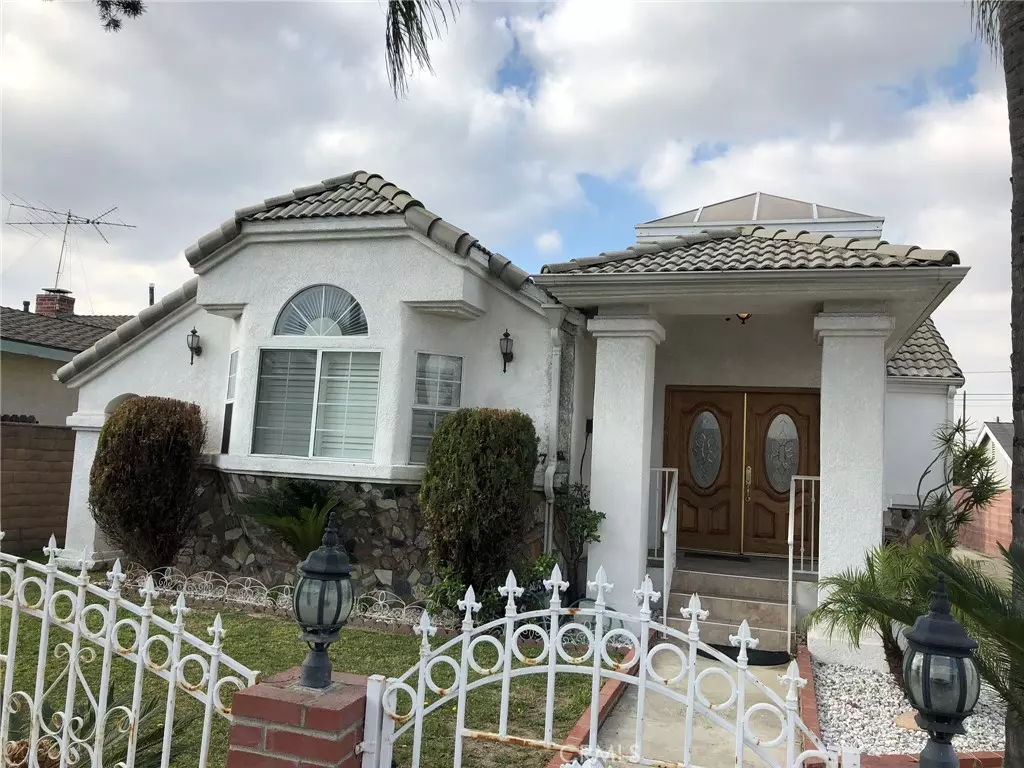 Downey, CA 90242,12917 Sandy LN