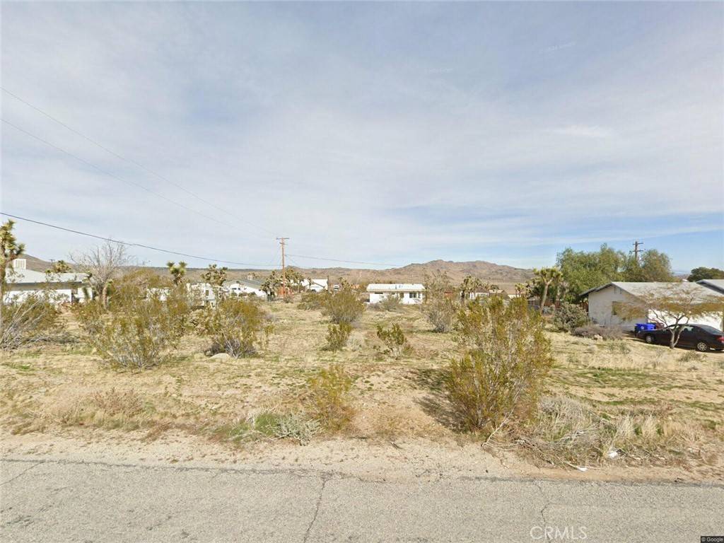 Joshua Tree, CA 92252,60150 Adobe RD