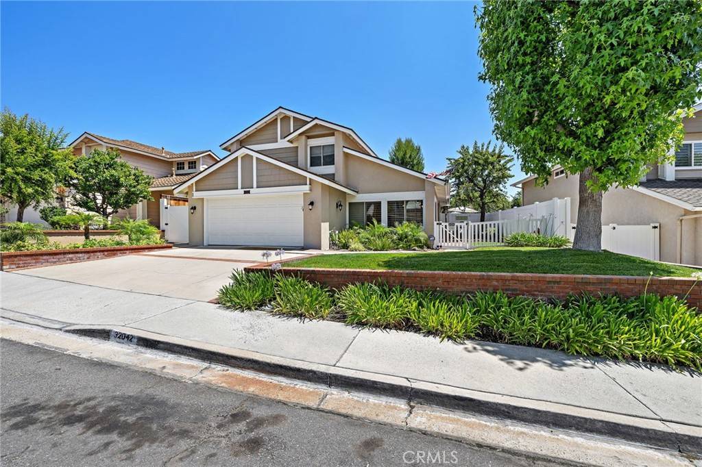 Rancho Santa Margarita, CA 92679,32042 Pleasant Glen Road