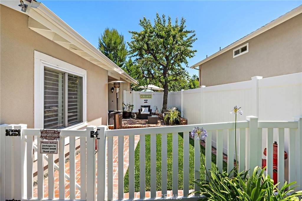 Rancho Santa Margarita, CA 92679,32042 Pleasant Glen Road