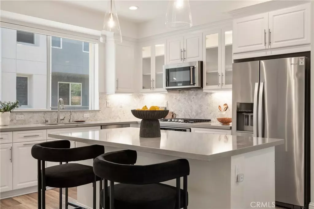 Irvine, CA 92614,161 Steely