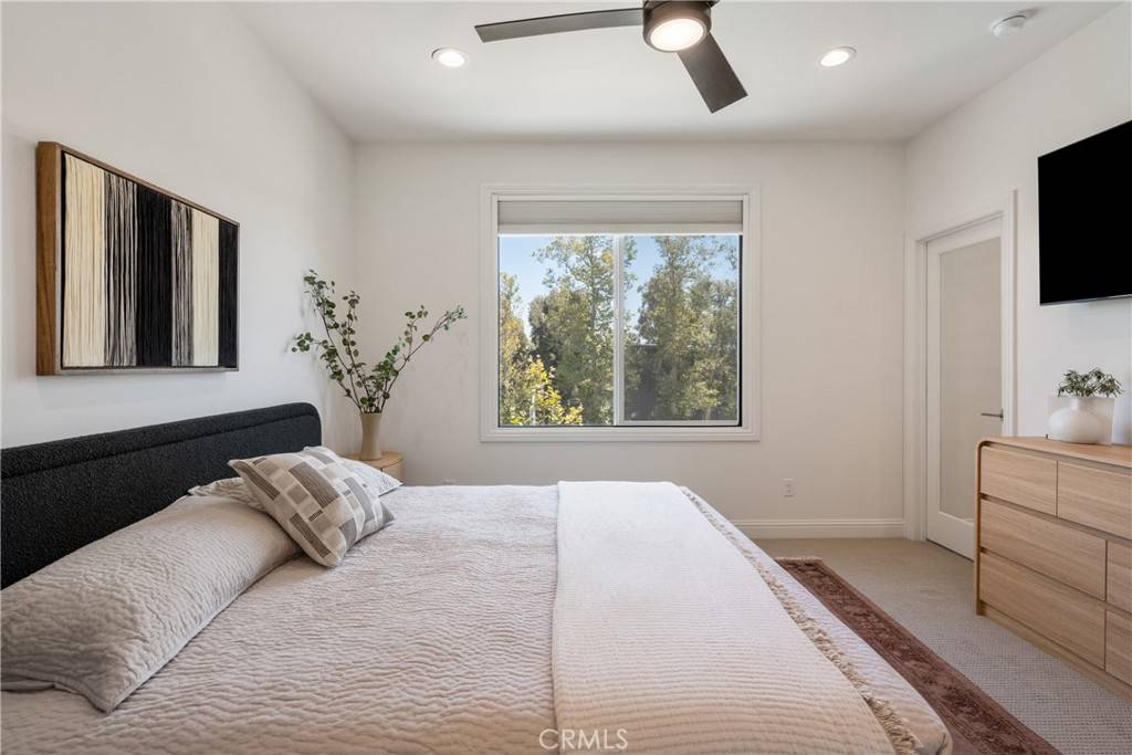 Irvine, CA 92614,161 Steely