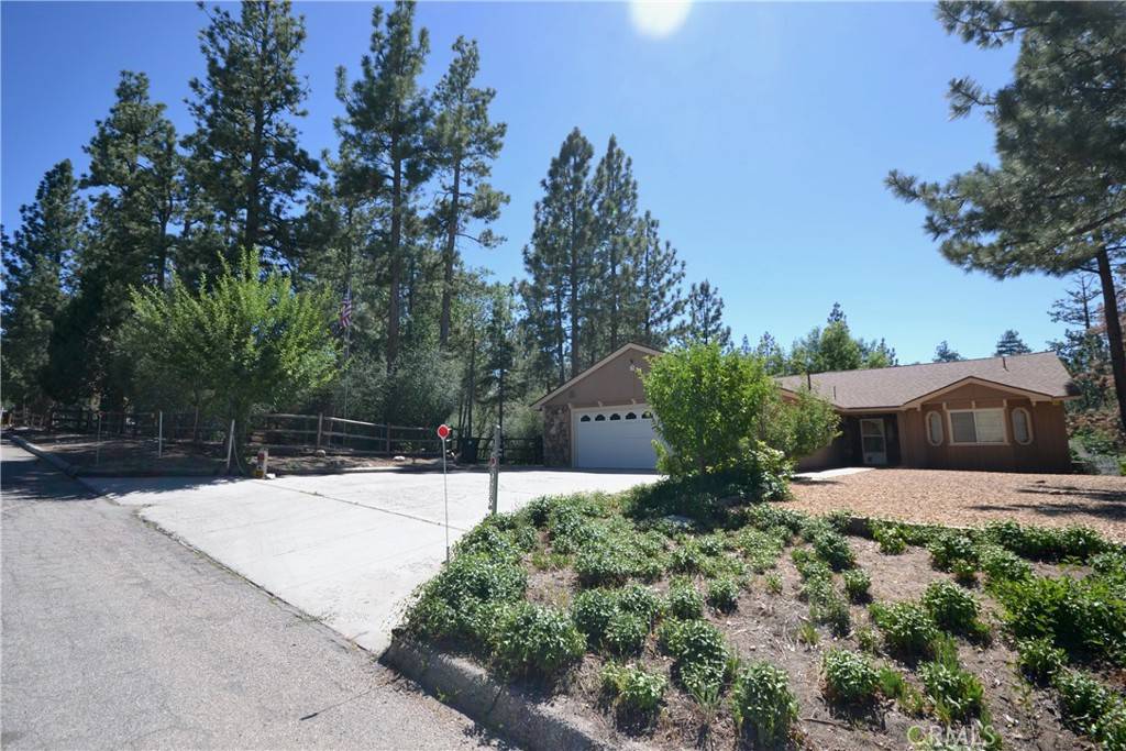 899 McAlister RD, Big Bear, CA 92314
