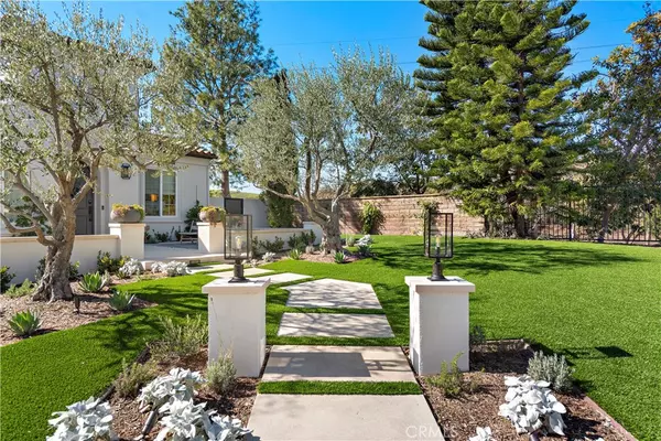 Ladera Ranch, CA 92694,1 Drackert LN