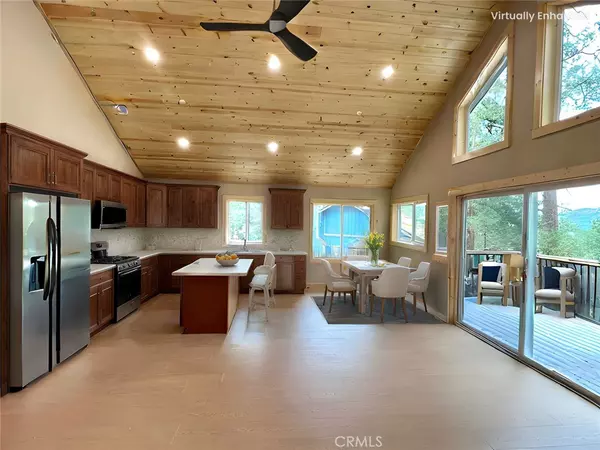 Big Bear City, CA 92314,810 Villa Grove AVE