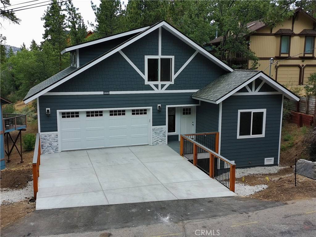 Big Bear City, CA 92314,810 Villa Grove AVE