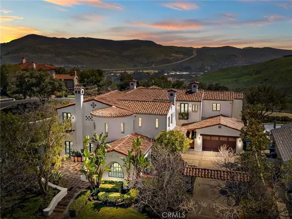 1 Overlook DR, Ladera Ranch, CA 92694