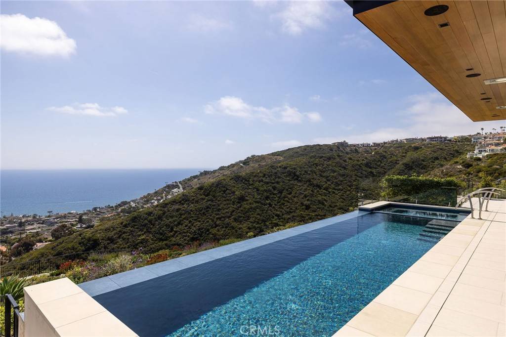 Dana Point, CA 92629,32081 Sea Island DR