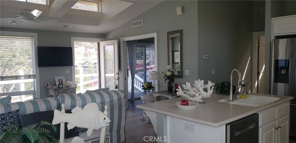 Laguna Beach, CA 92651,30802 Coast #C6