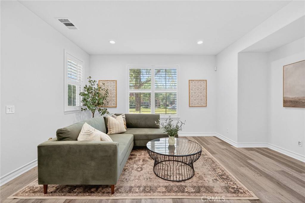 Irvine, CA 92618,87 Cienega