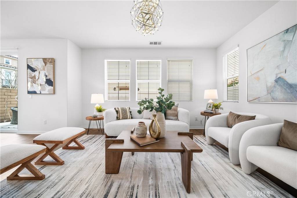 333 Calle Elegante, Lake Forest, CA 92630