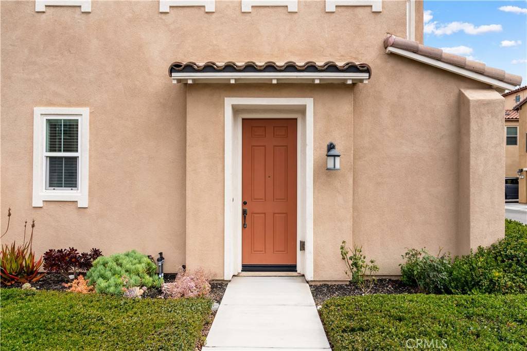 Lake Forest, CA 92630,333 Calle Elegante