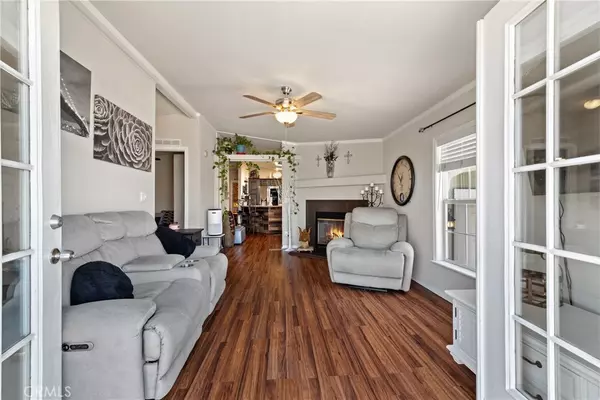 Laguna Hills, CA 92653,23301 Ridge Route DR #81