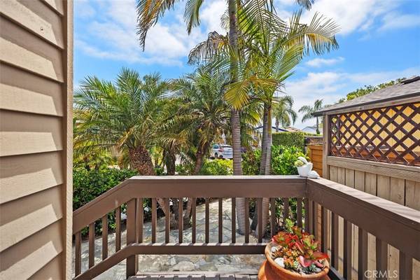 Laguna Beach, CA 92651,30802 Coast #D20