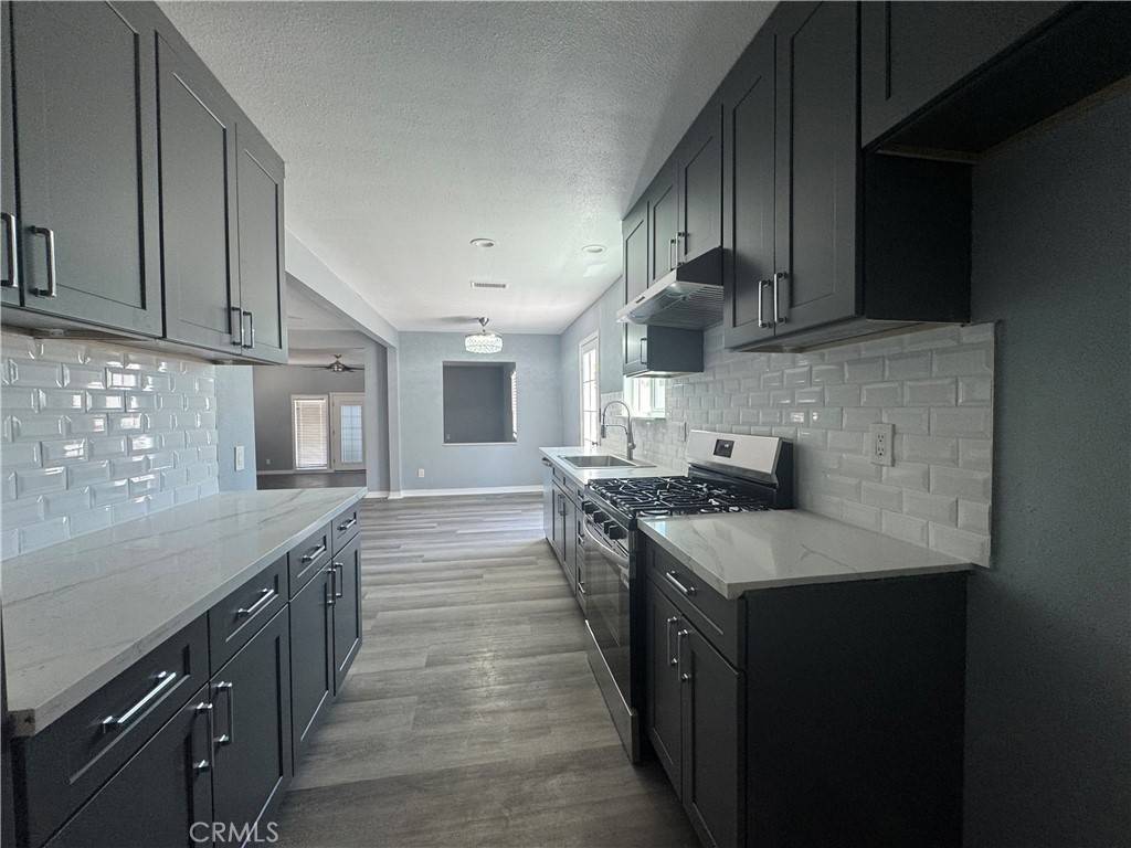 Westminster, CA 92683,14682 Ralph LN