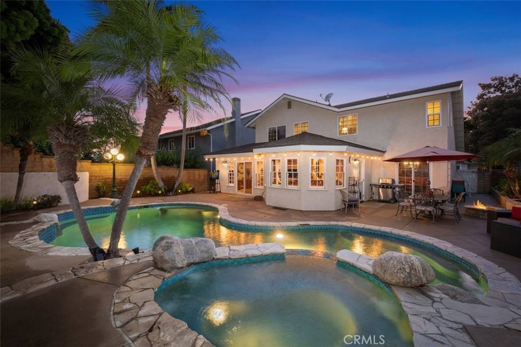 25572 Orchard Rim Ln, Lake Forest, CA 92630