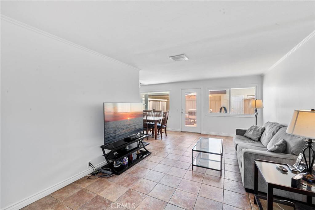 Huntington Beach, CA 92646,9745 Port Royal CIR