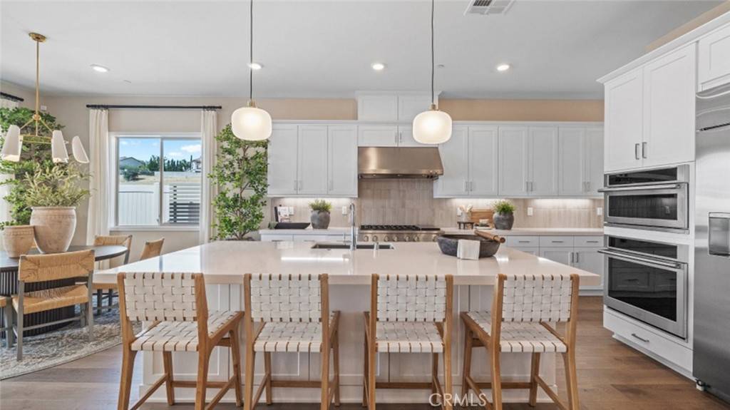 29634 Corte Ballenas, Valencia, CA 91354