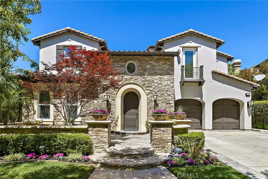 19 Dennis LN, Ladera Ranch, CA 92694
