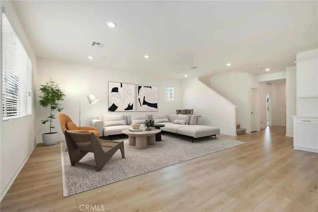 Corona, CA 92883,2288 Panama DR