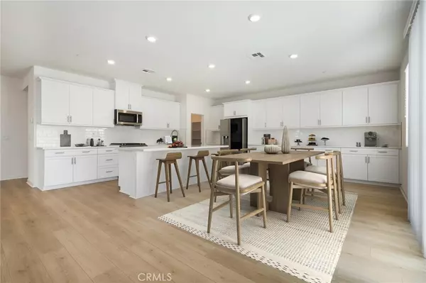 Corona, CA 92883,2288 Panama DR
