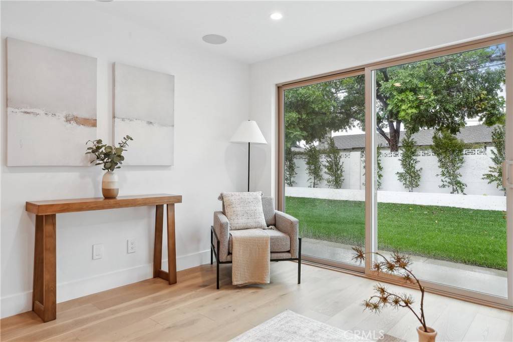 Costa Mesa, CA 92626,1147 Charleston ST