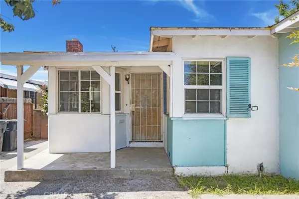 Santa Ana, CA 92703,2210 W 7th ST