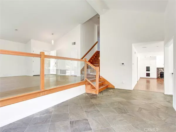 Yorba Linda, CA 92886,20472 Via Marwah
