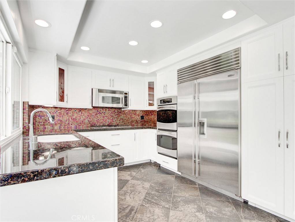 Yorba Linda, CA 92886,20472 Via Marwah