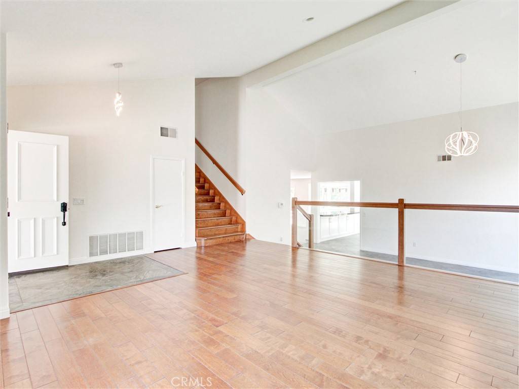 Yorba Linda, CA 92886,20472 Via Marwah