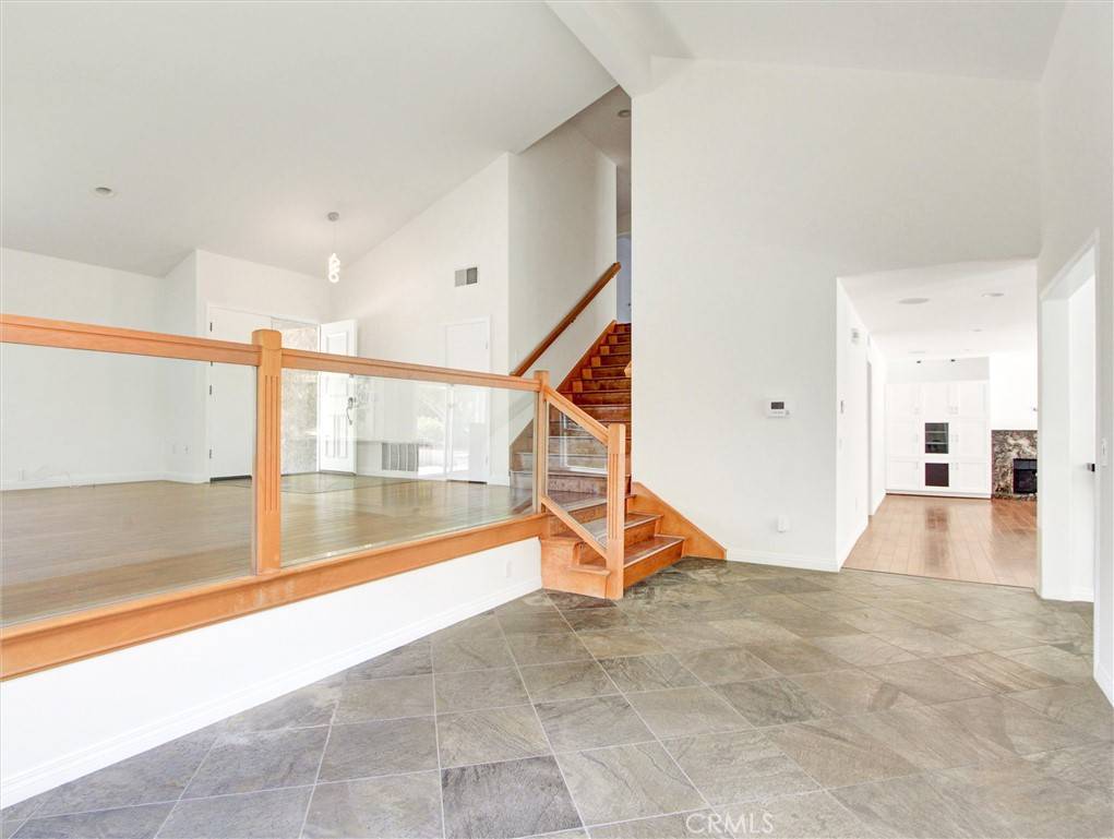 Yorba Linda, CA 92886,20472 Via Marwah