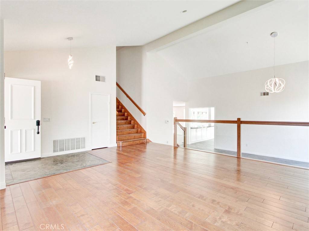 Yorba Linda, CA 92886,20472 Via Marwah