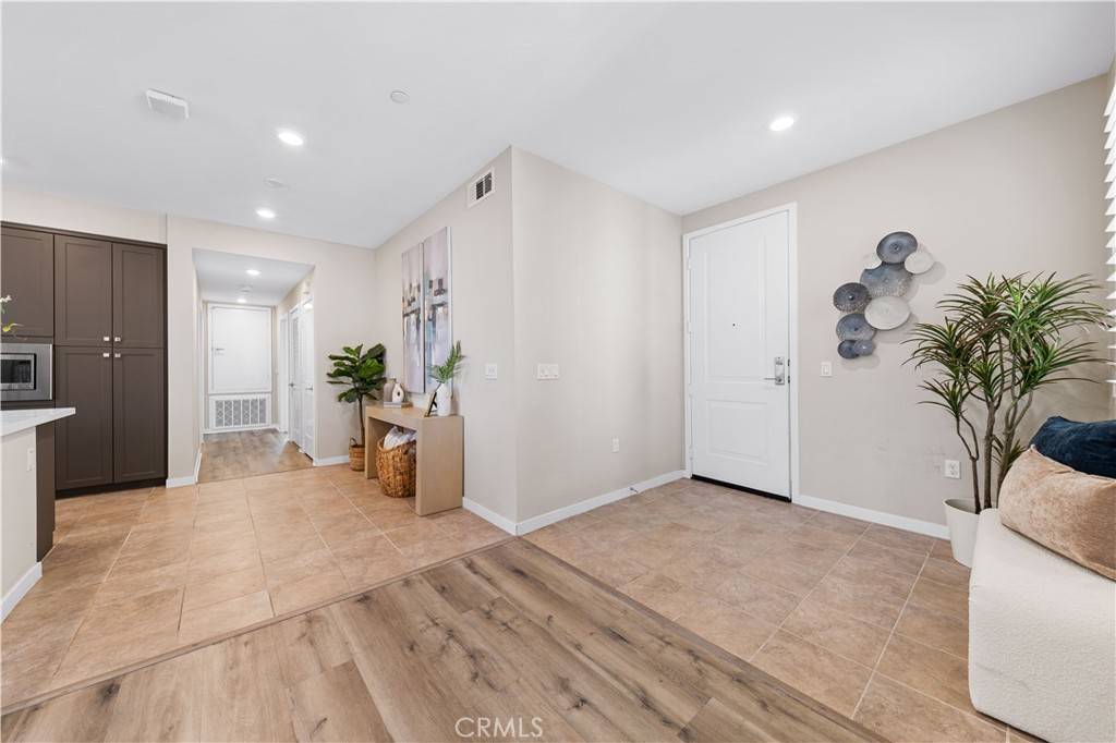 Irvine, CA 92612,107 Bowery