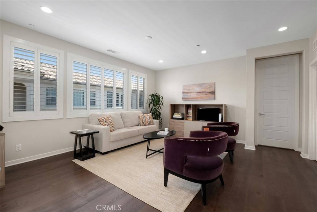 Lake Forest, CA 92630,28 Poppy
