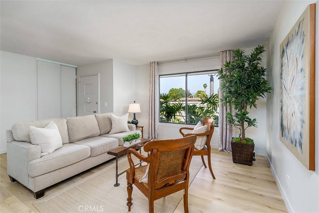 Aliso Viejo, CA 92656,23376 El Reposa