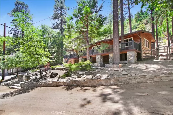 Wrightwood, CA 92397,901 Mocking Bird RD