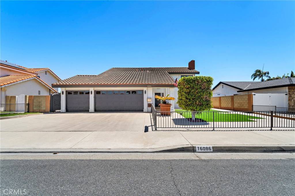 16086 Sweetleaf ST, Fountain Valley, CA 92708