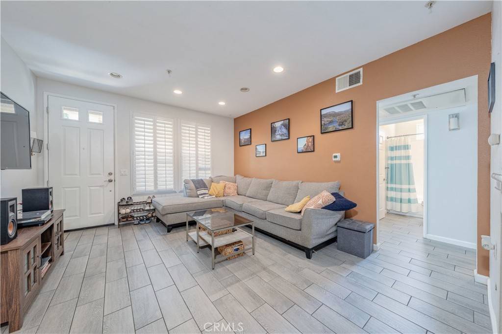 368 Gullotti PL, Placentia, CA 92870