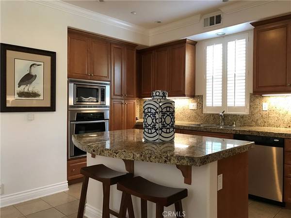 89 Winding WAY, Irvine, CA 92620