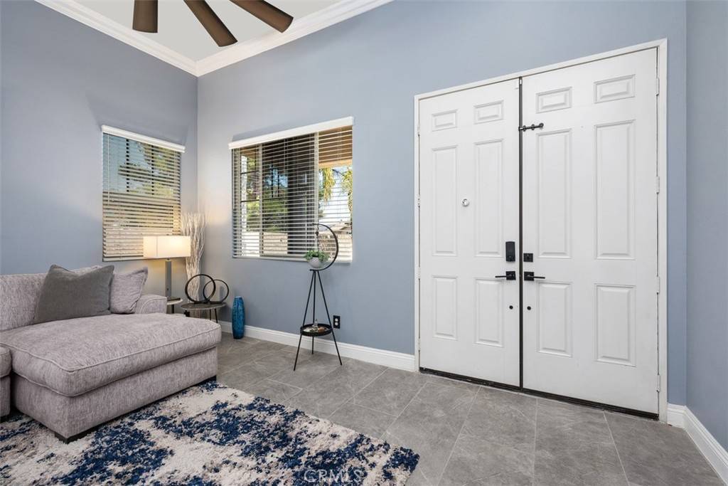 Perris, CA 92570,185 Alabaster LOOP