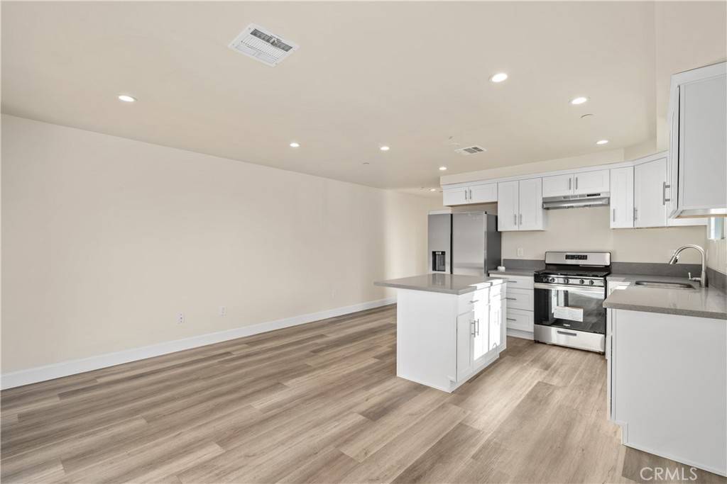 Los Angeles, CA 90006,1822 S Orchard AVE #1822