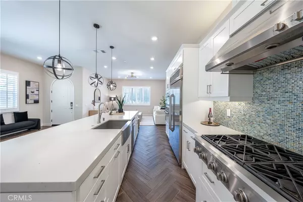 Irvine, CA 92618,143 Interval