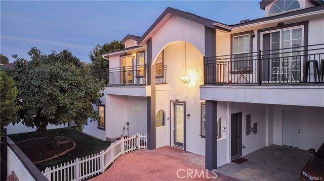 1984 Orange AVE, Costa Mesa, CA 92627